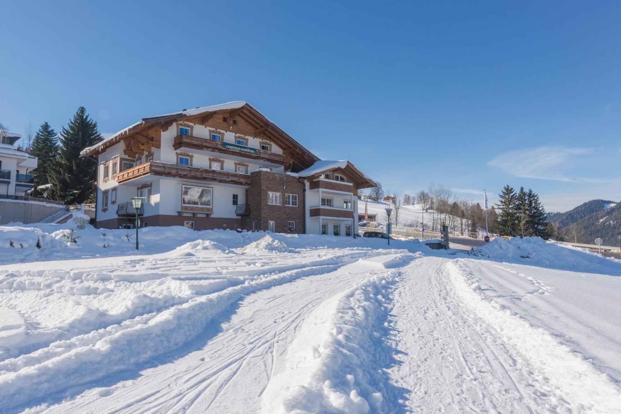 Landhaus Hubertus Wellness & Breakfast Шладминг Екстериор снимка