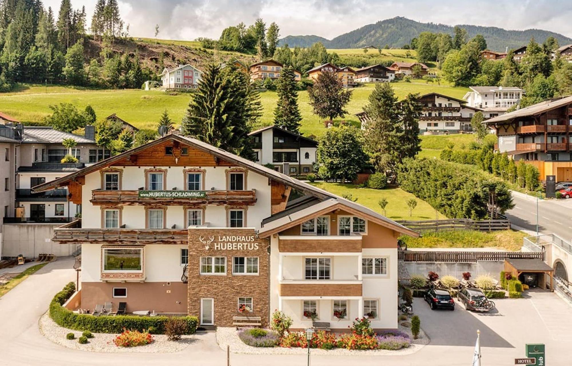Landhaus Hubertus Wellness & Breakfast Шладминг Екстериор снимка